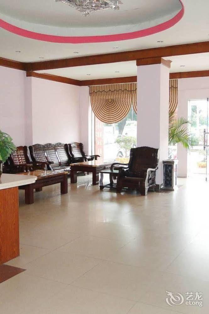 Beihai Aviation Business Hotel Экстерьер фото